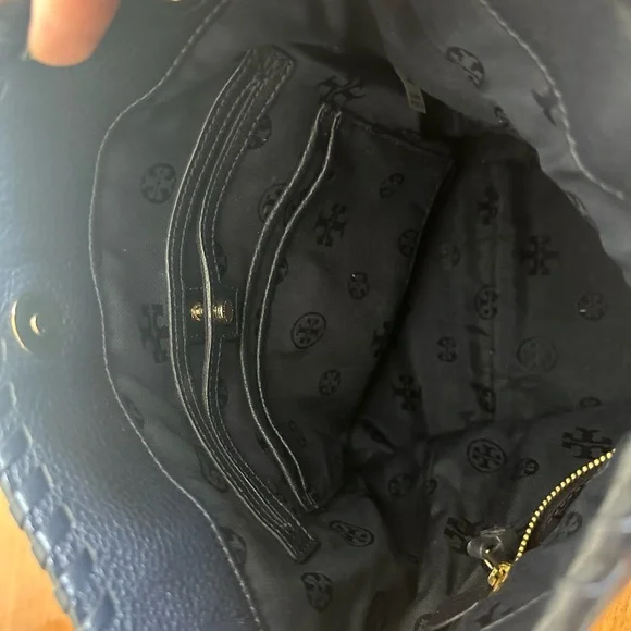 Tory Burch Bucket Bag Navy Blue - Picture 7 of 9